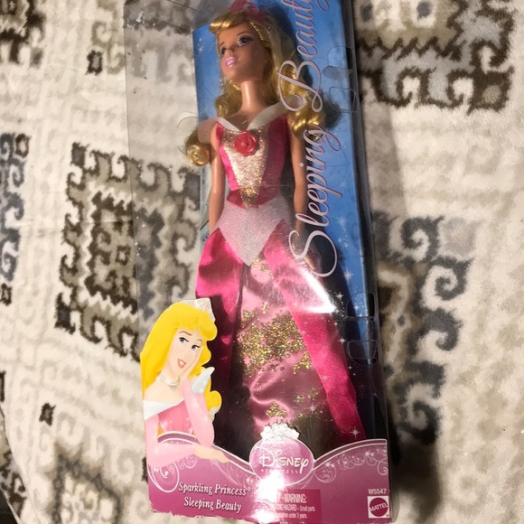 SLEEPING BEAUTY - Picture 7 of 8